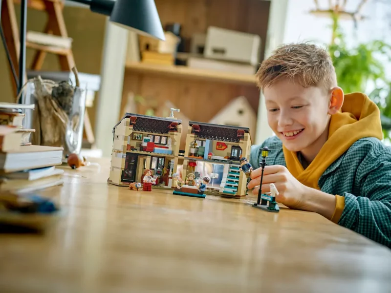 LEGO Privet Drive: Vizita mătușii Marge