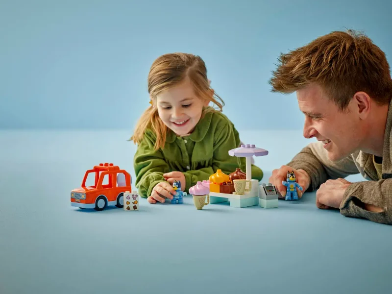 LEGO Vizită cu Blue la furgoneta de înghețată
