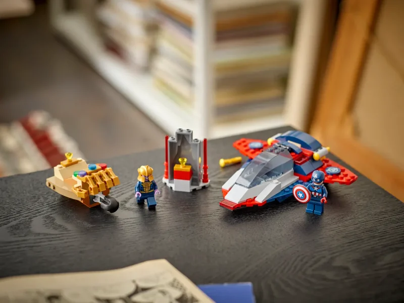 LEGO Căpitanul America vs Thanos