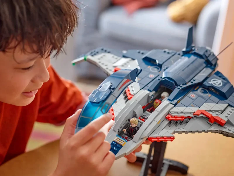 LEGO Quinjet din Răzbunătorii: Sub semnul lui Ultron