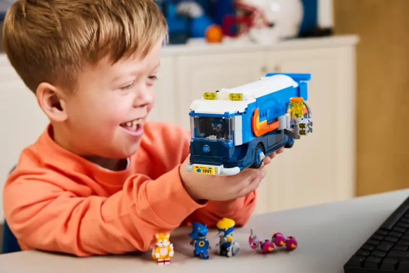 LEGO Camionul de comandă al echipei Sonic