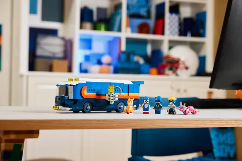 LEGO Camionul de comandă al echipei Sonic