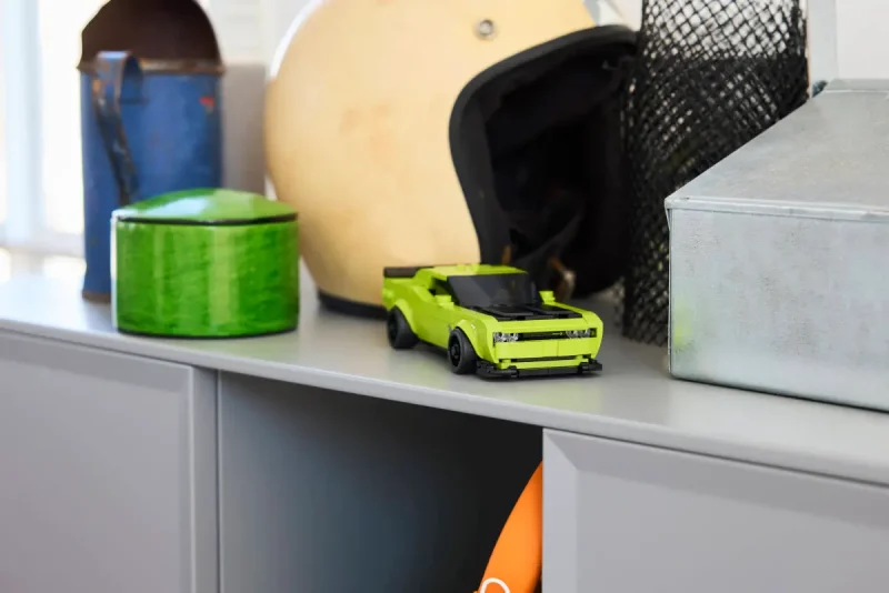 LEGO Mașina sport Dodge Challenger SRT Hellcat
