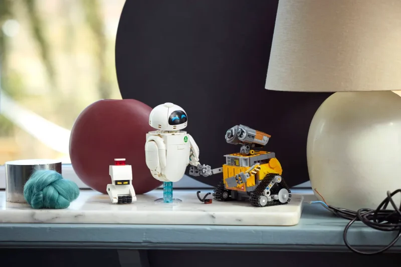 LEGO WALL-E și EVE