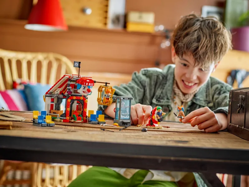 LEGO Cortul de circ al clovnului Buggy