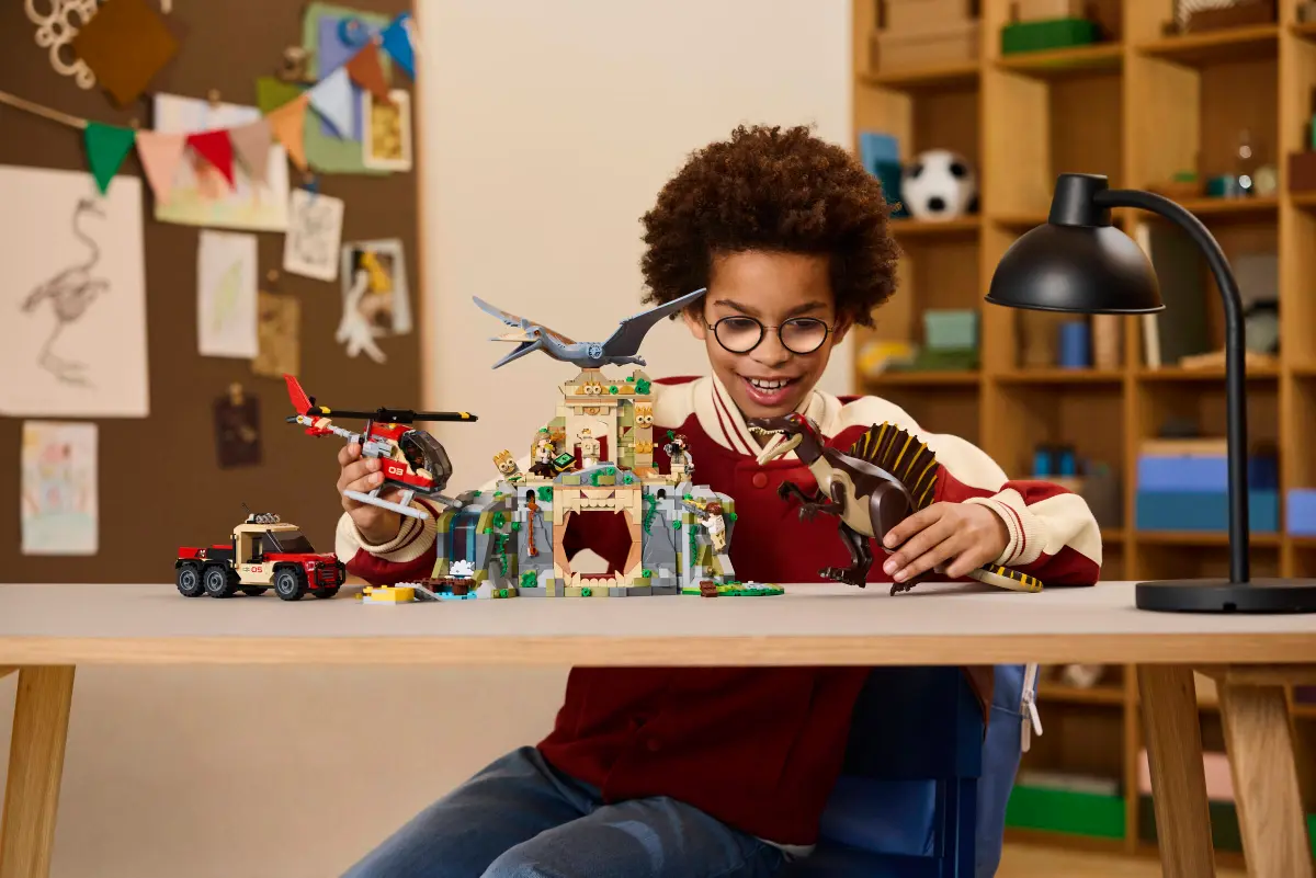 LEGO Misiune aeriană cu Spinosaurus și Quetzalcoatlus