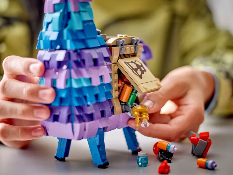 LEGO Supply Llama