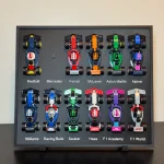 - Suport de expunere pentru setul LEGO 71049