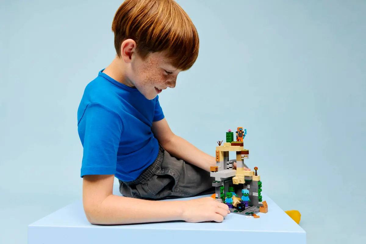 LEGO Temniță cu zombi - imagine 4