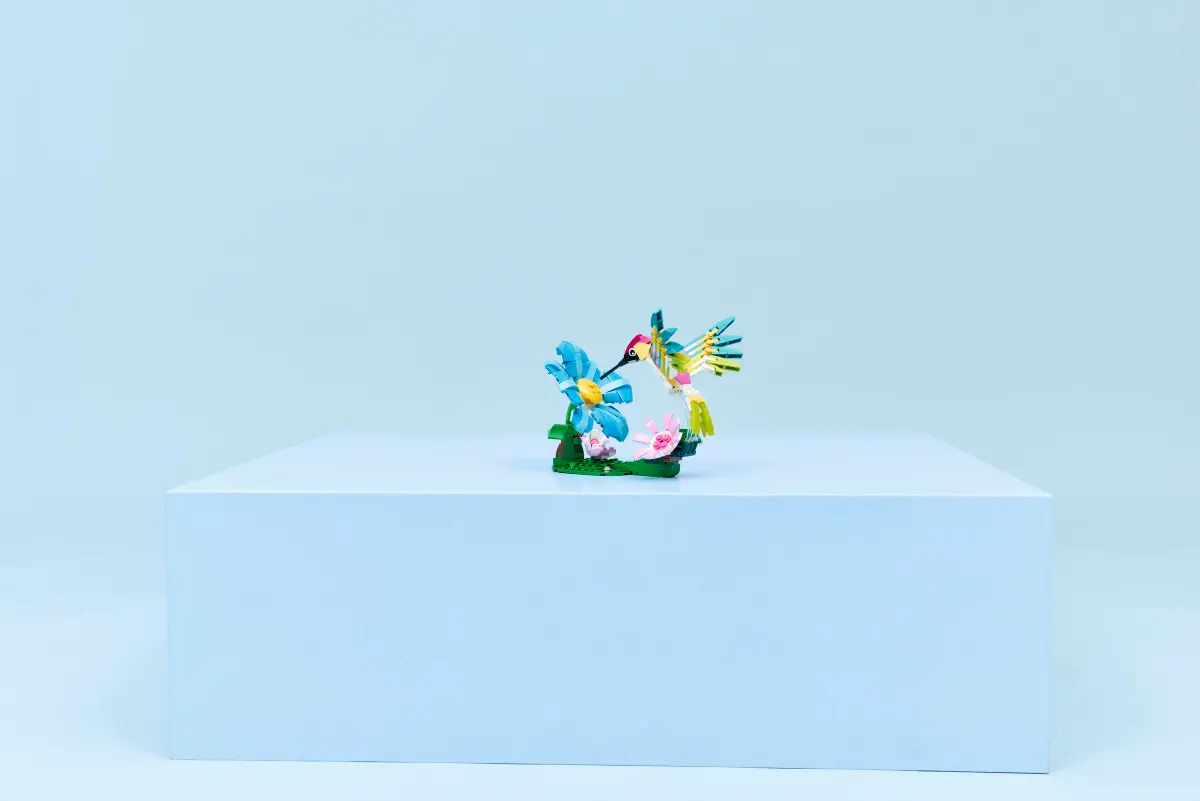 LEGO Animale sălbatice: Colibri colorat - imagine 2