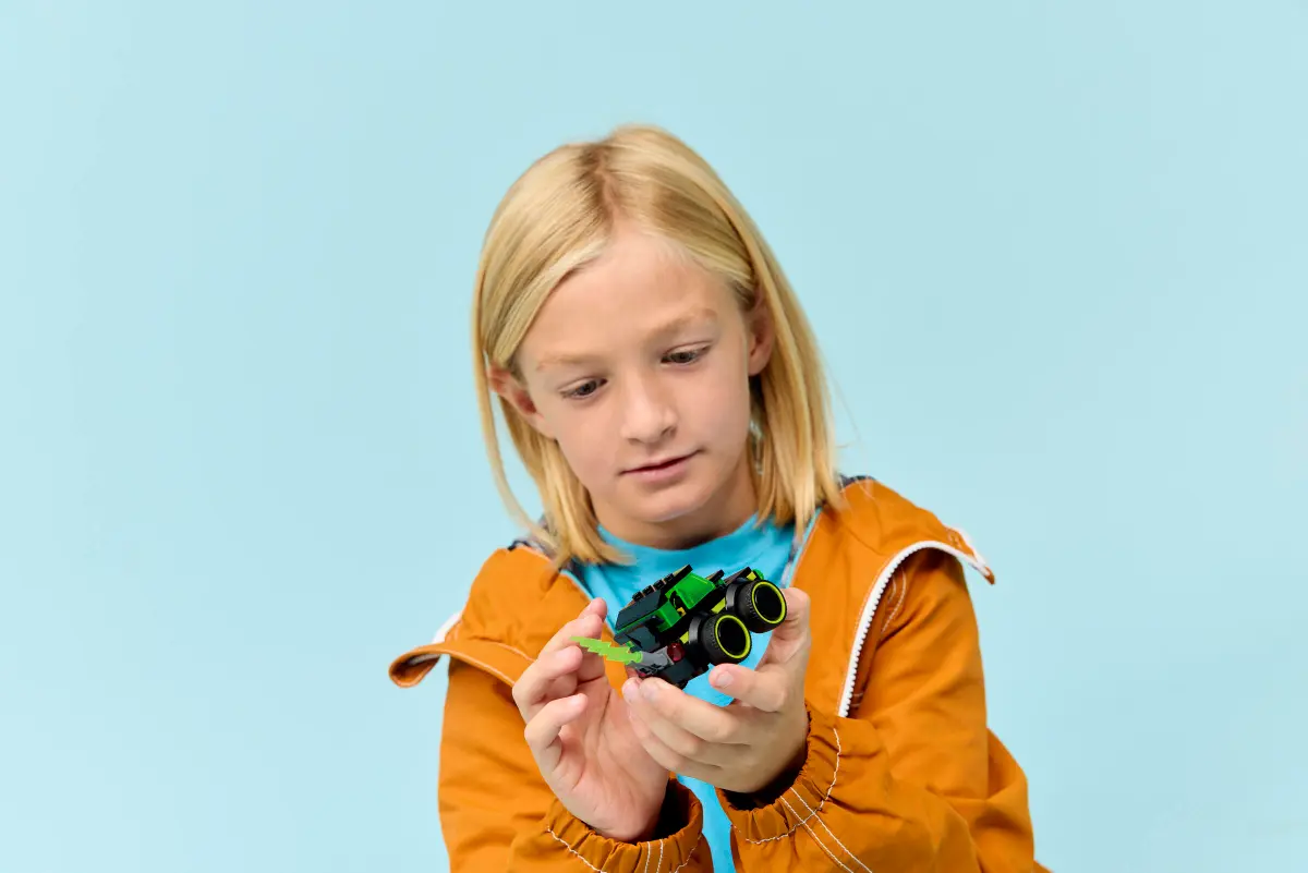 LEGO Vehicule – Mașină de curse din jocuri video - imagine 4