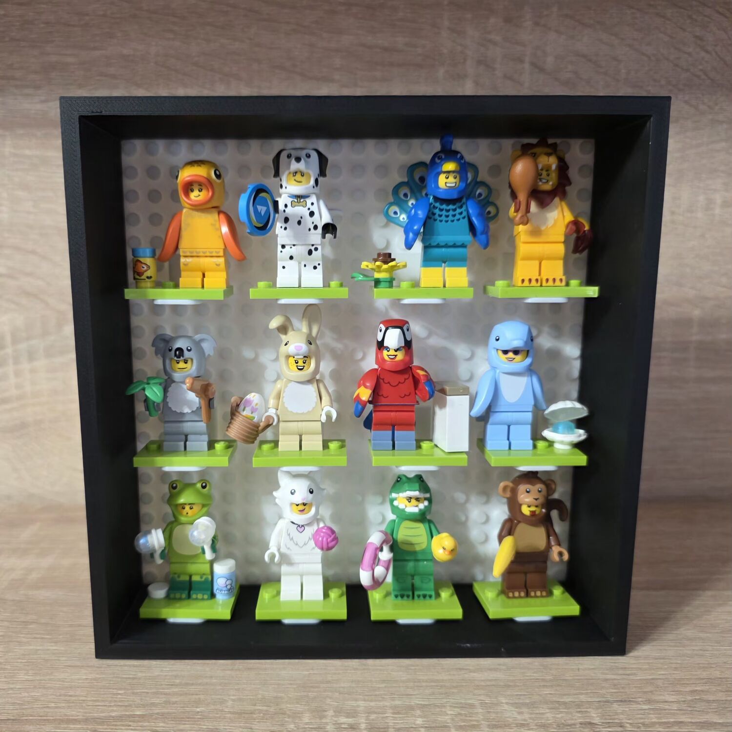 Suport pentru minifigurine LEGO