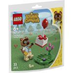 - LEGO Tom Nook și un cadou zburător