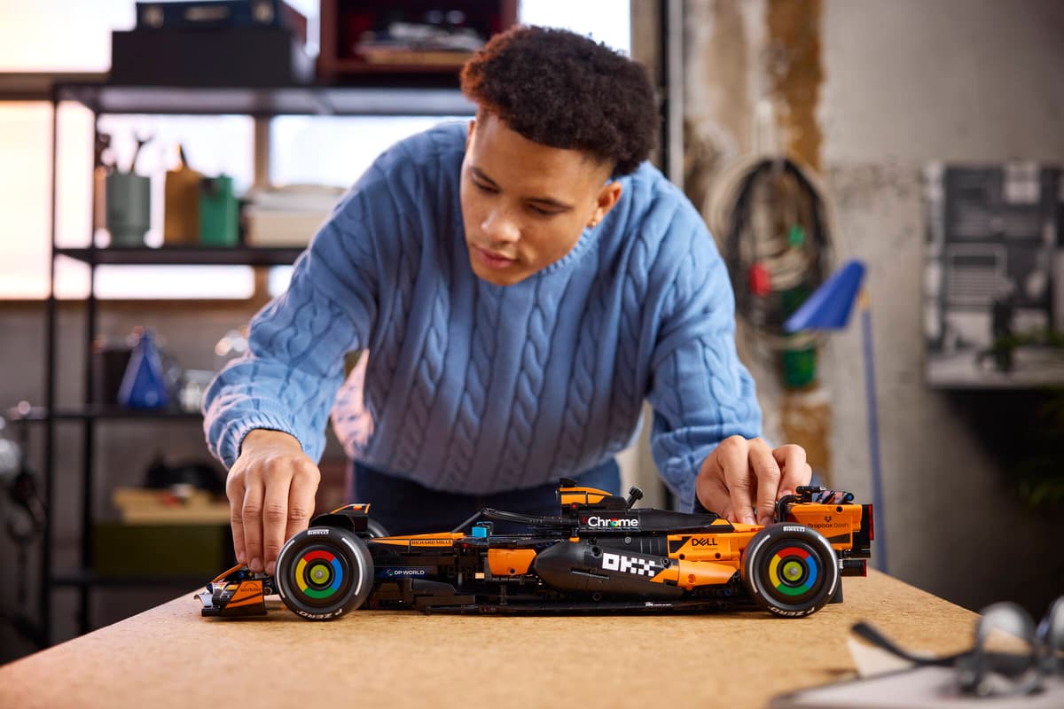 LEGO Mașina F1® McLaren MCL39 - imagine 3