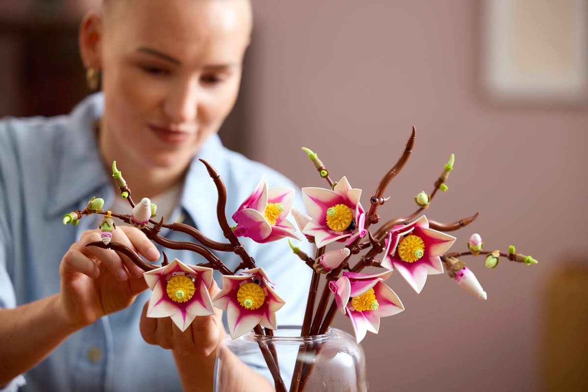 LEGO Crenguțe de magnolie - imagine 3