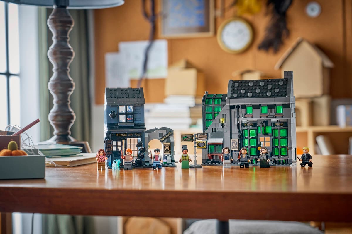 LEGO Magazinele de vrăjitorii de pe Aleea Nocturn - imagine 2