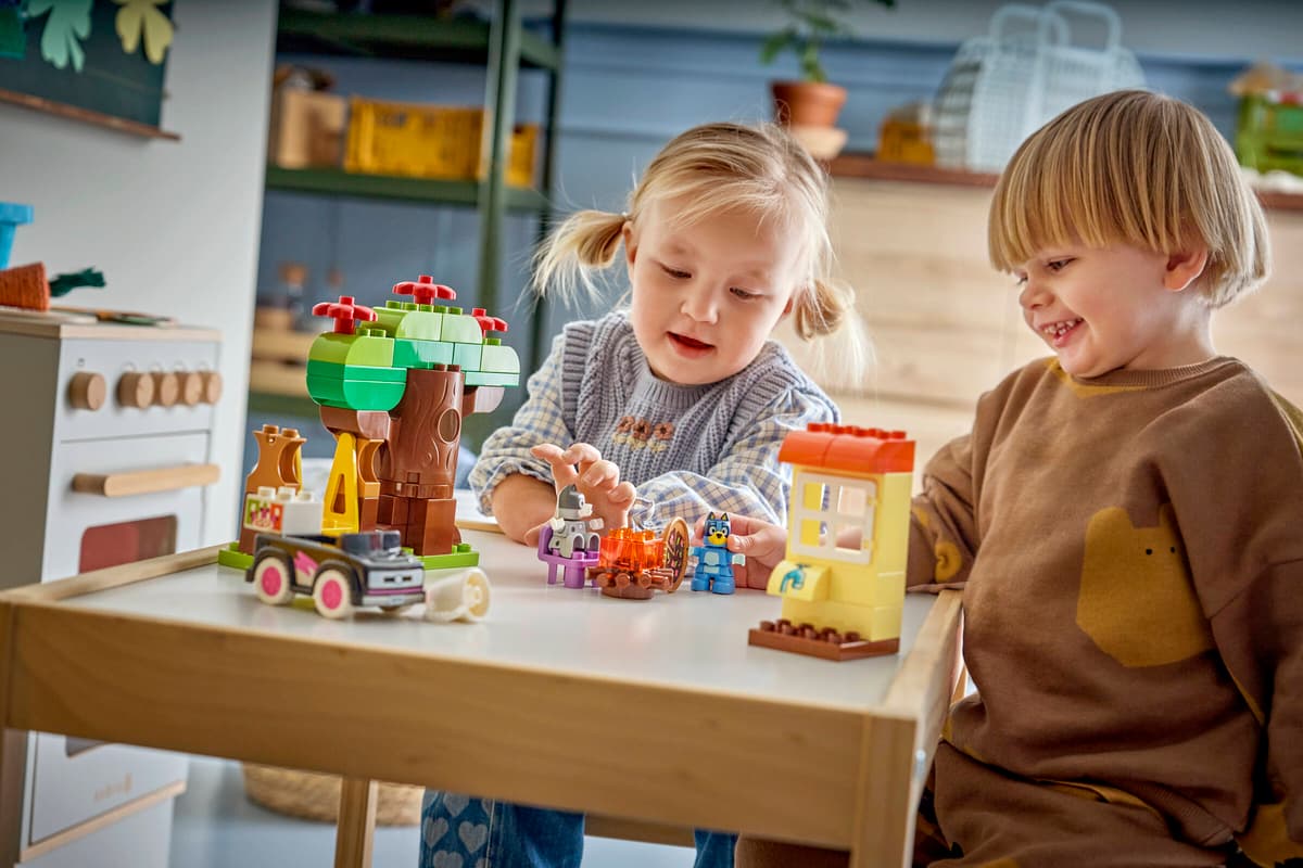 LEGO Muffin și Blue, fetele care aduc pizza - imagine 4
