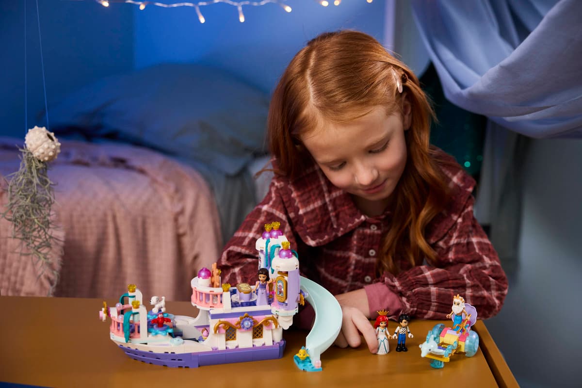 LEGO Barca nunții regale a lui Ariel - imagine 4