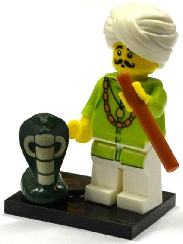 - Minifigurina LEGO seria 13 - Snake Charmer