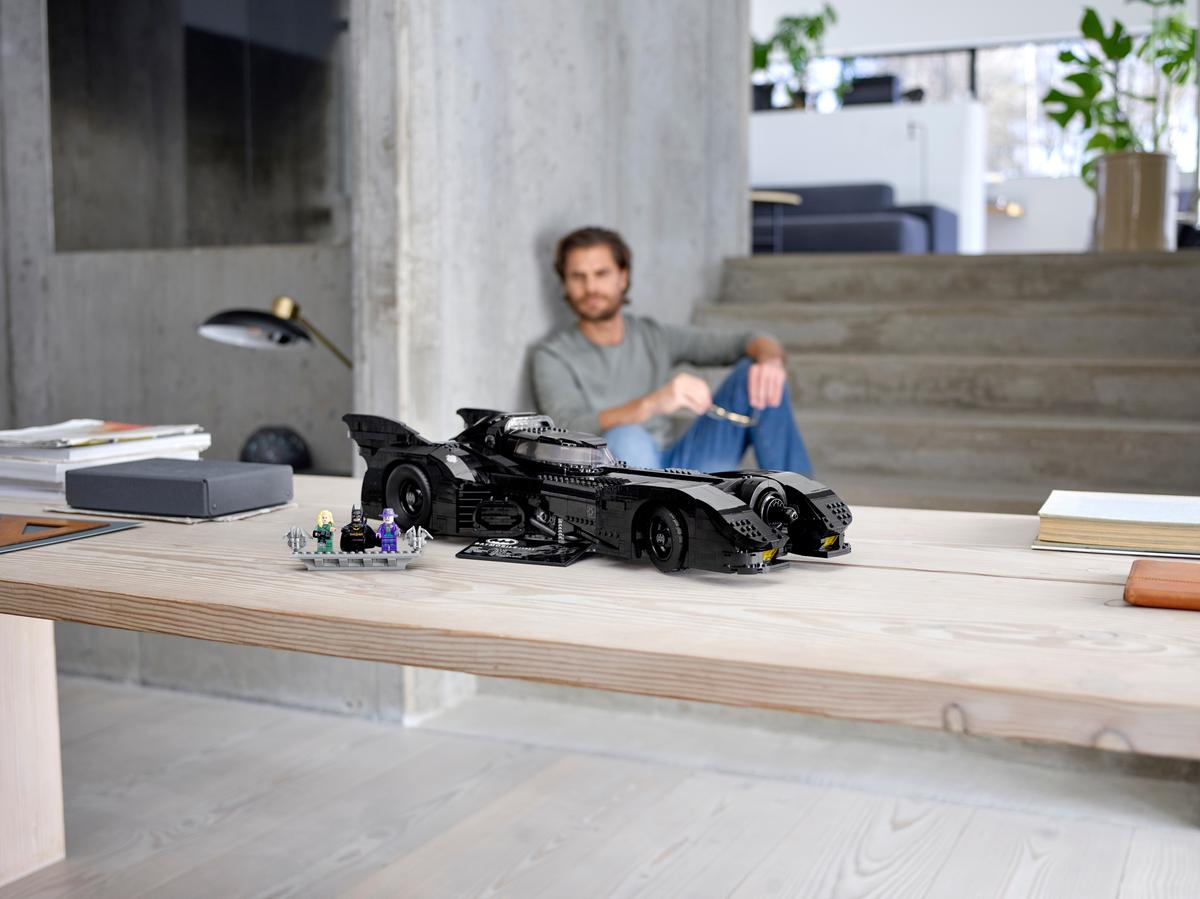 LEGO 1989 Batmobile™ (Desigilat) - imagine 2