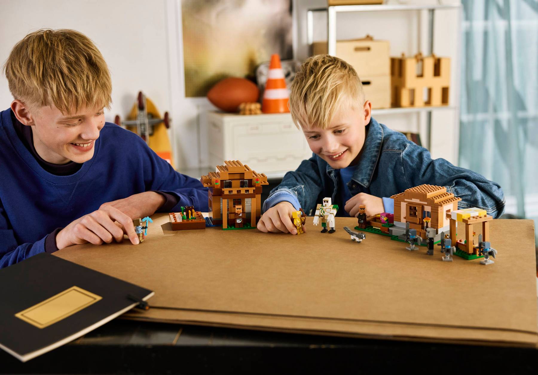 LEGO Atacul Evocatorilor asupra satului - imagine 2