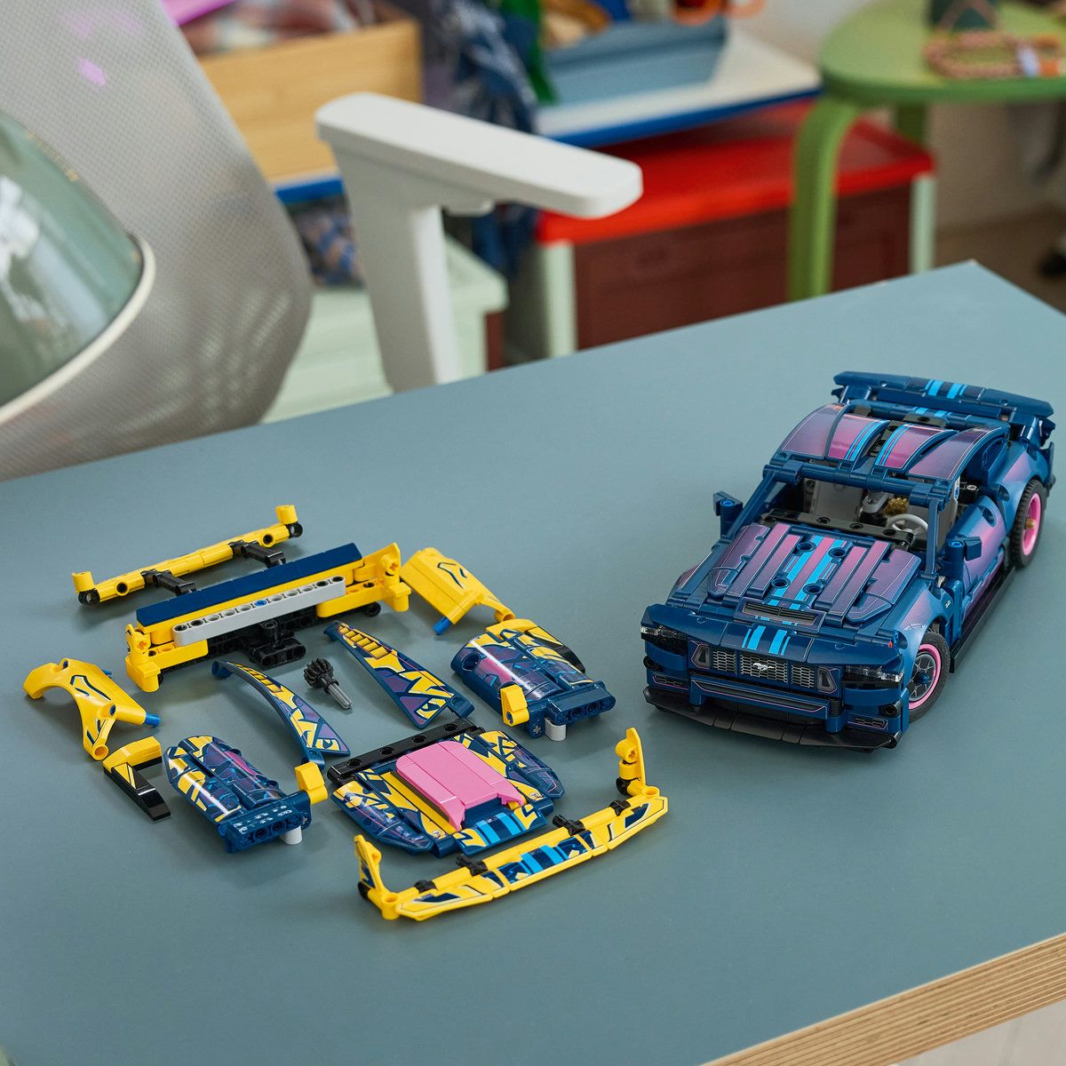 LEGO Mașină personalizată Ford Mustang GT - imagine 4