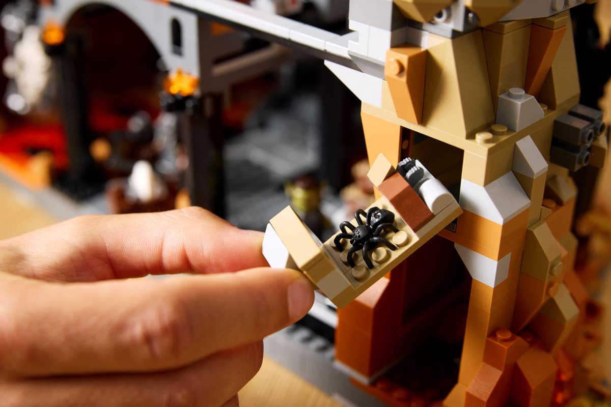 LEGO Stăpânul inelelor: Barad-dûr™ - imagine 4