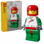 - LEGO Minifigurină pilot de curse îmbunătățită