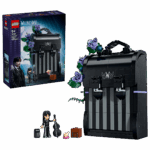 - LEGO Rucsacul lui Wednesday